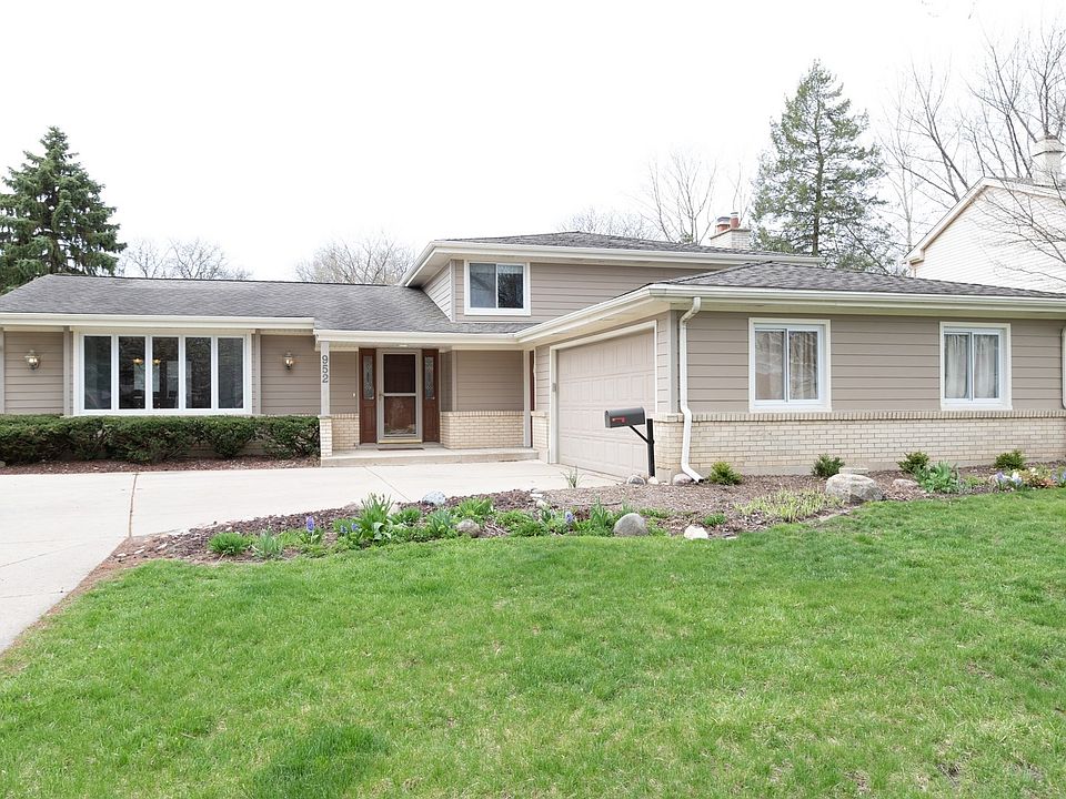 1st image of 952 N Stark Dr