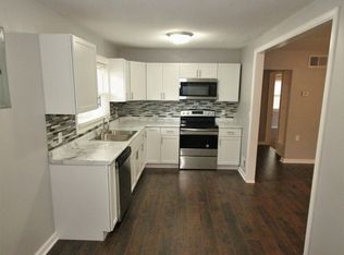 3627 SW Kirklawn Ave, Topeka, KS 66611