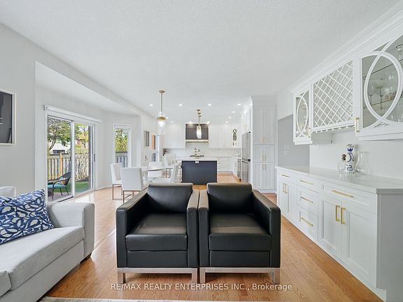 2nd image of 5811 Cornell Cres