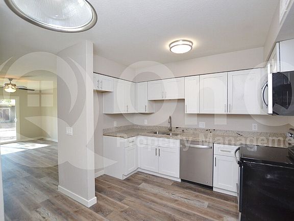 2nd image of 2807 E Paradise Ln #203