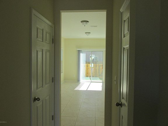 3rd image of 127 MOULTRIE VILLAGE