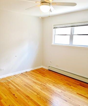 5th image of 6969 N Ashland Ave #306