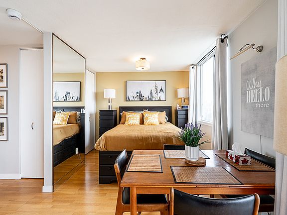 3rd image of 1251 Cardero St #1706