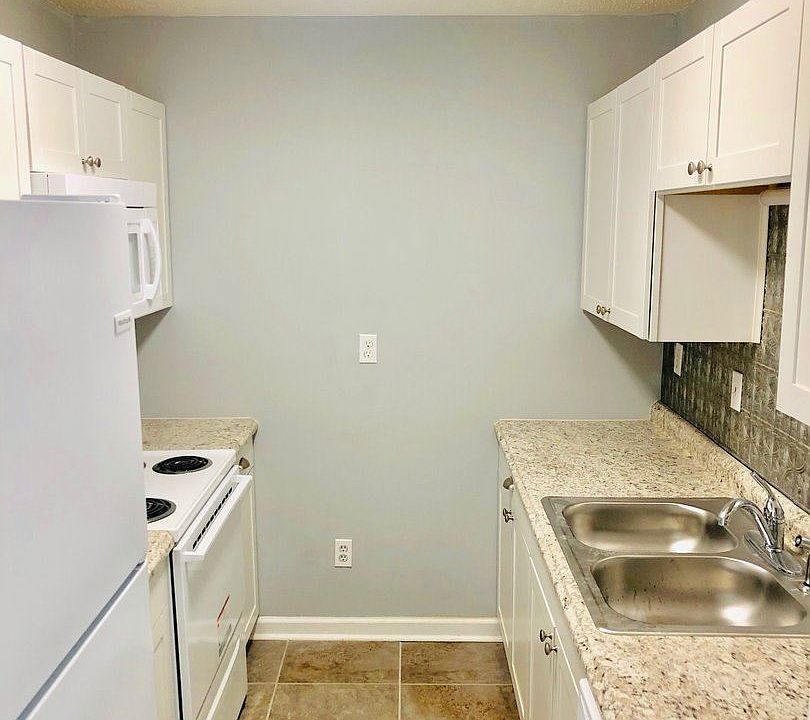1st image of 106 Danya Ct