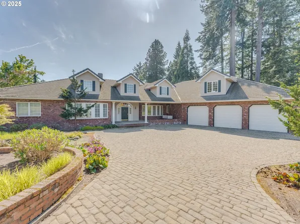 3301 NW View Rd, Vancouver, WA 98685