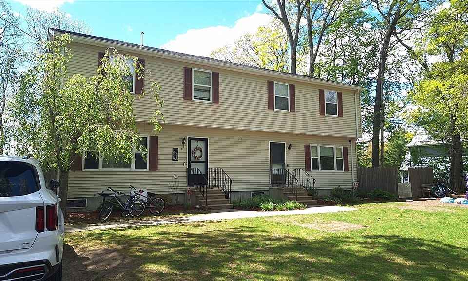 1st image of 9 Romoli Ave #9