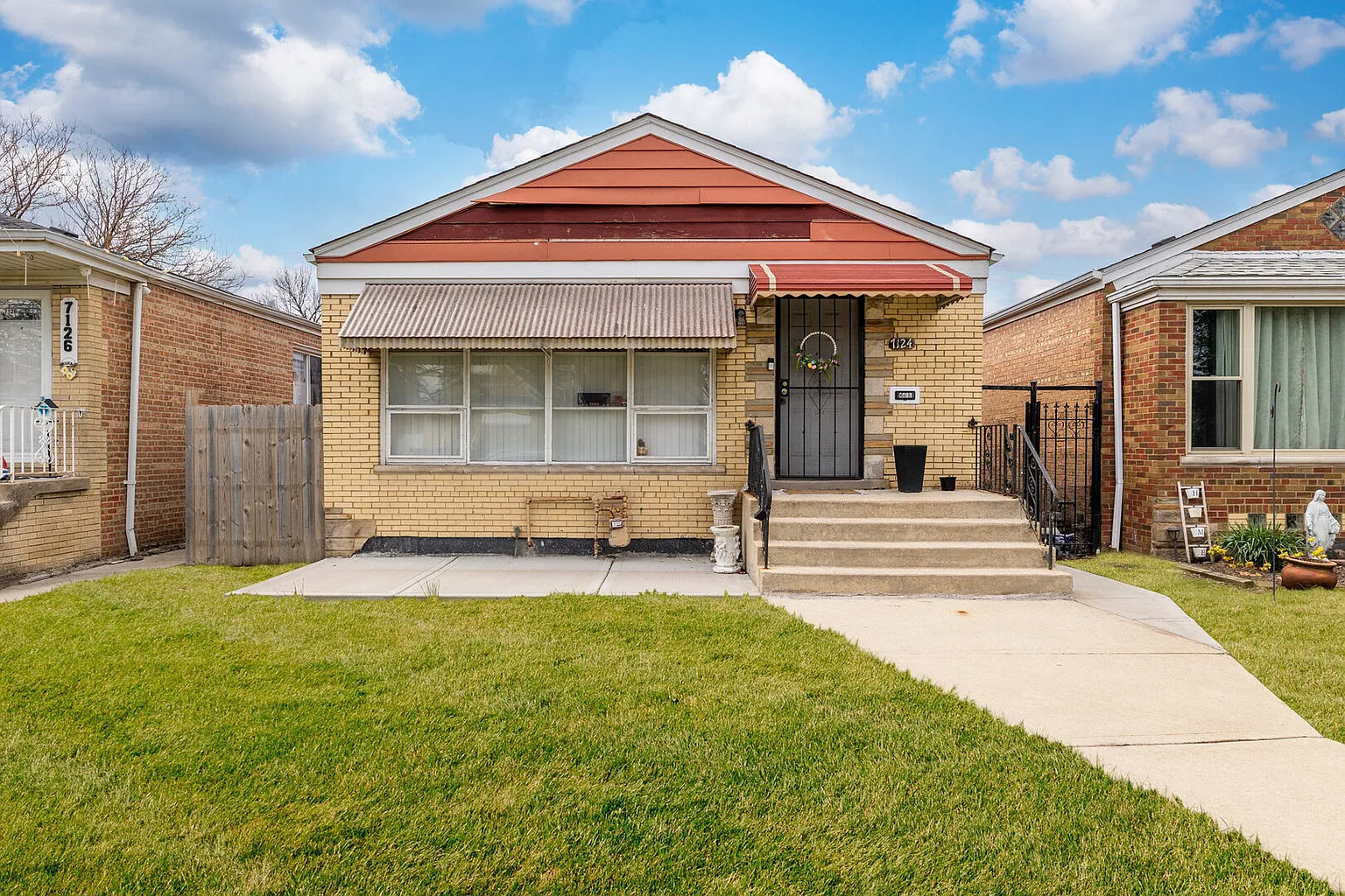 7124 S Kedzie Ave photo 1