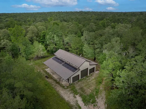 23514 Saratoga Woods Dr, Montgomery, TX 77316