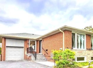 36 Silverview Dr Basement A, Toronto, ON M2M 2B3