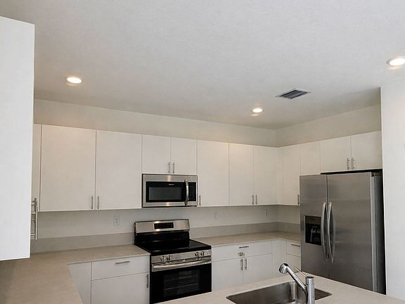 3rd image of 2766945 SW 15578th Ct