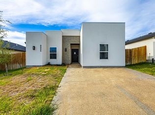 4006 Avenue Fenix Dr, Laredo, TX 78046