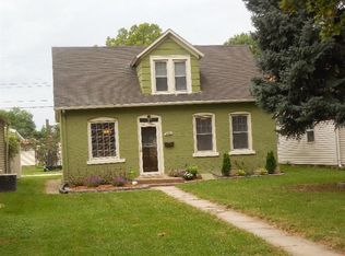 1403 S 14th St, Burlington, IA 52601
