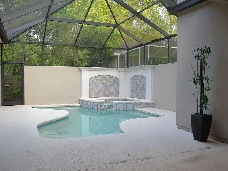3813 SW 91st Dr — Photo 2