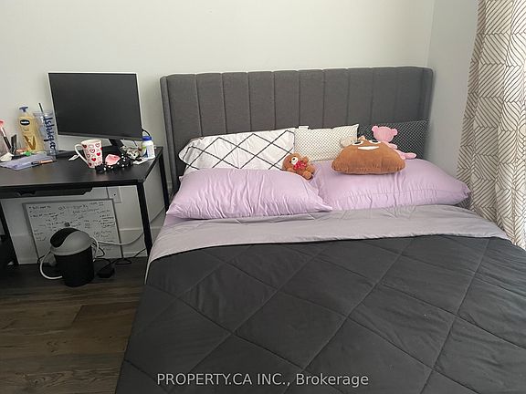 2nd image of 39 Roehampton Ave #4304