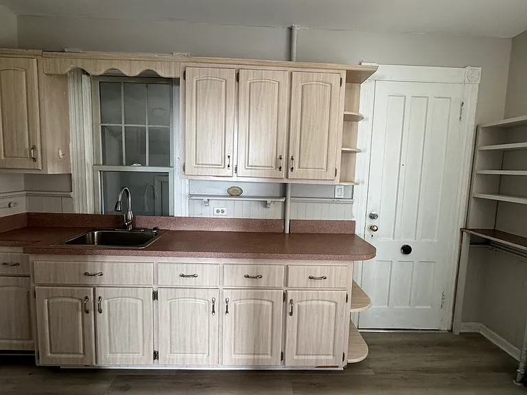 11 Betts Pl — Photo 10