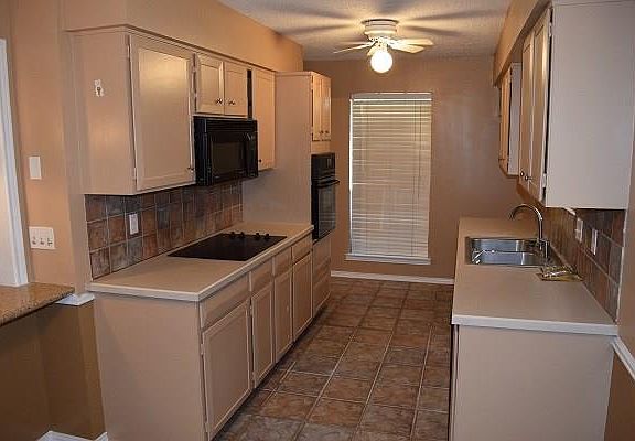 5th image of 1801 Willowbrook Dr