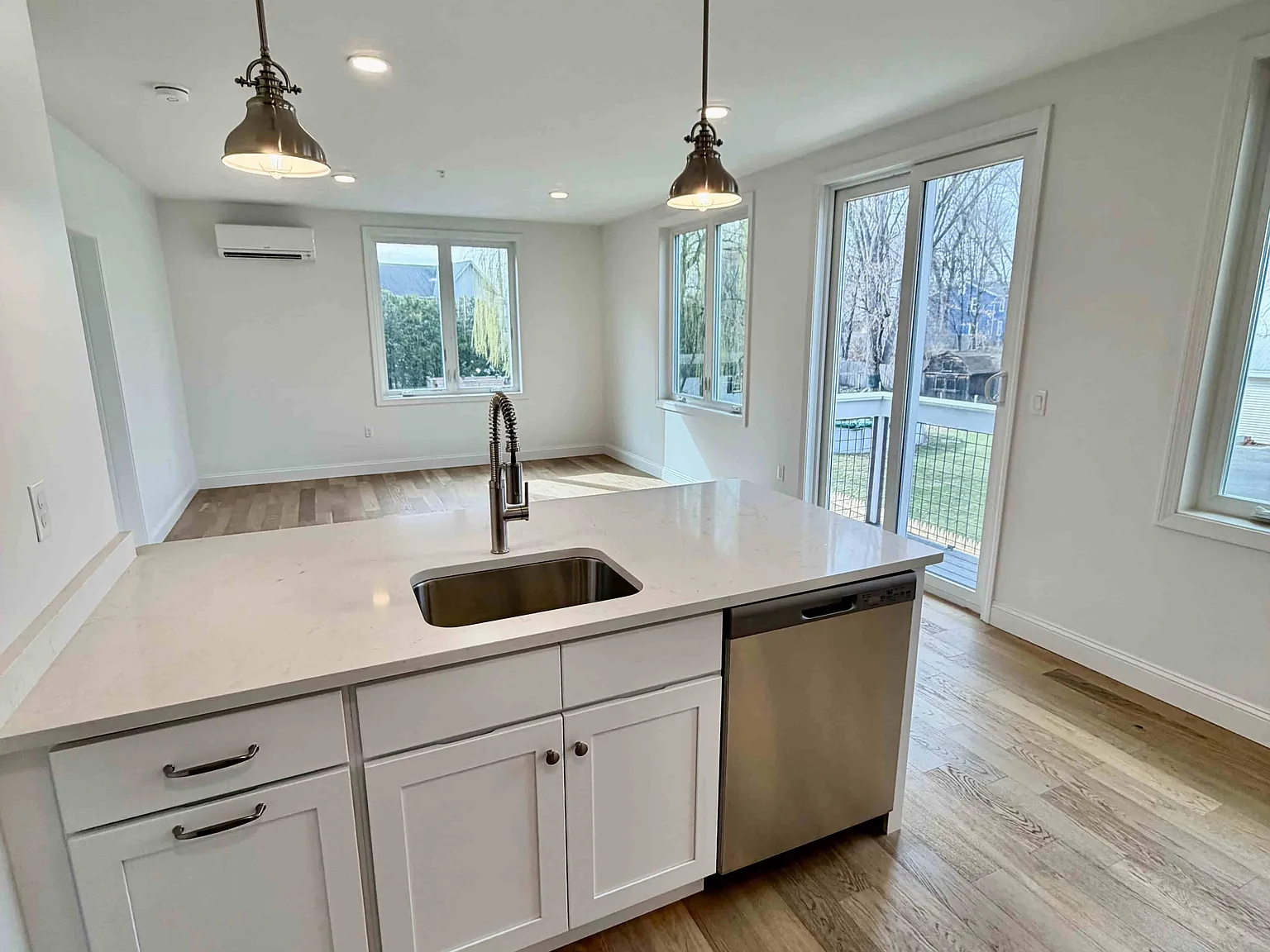 2 bed, $2,700 — Photo 2