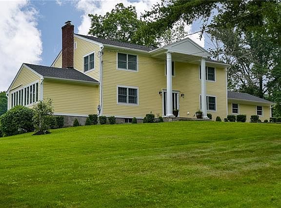 3rd image of 21 Roseholm Pl