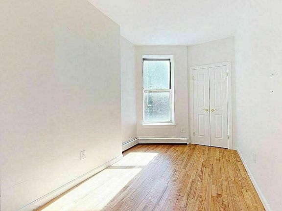 5th image of 370 W 127th St APT 5A