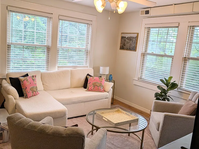 902 E Washington St #203 — Photo 12