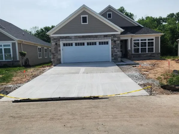 5639 North KESTREL CIRCLE, Appleton, WI 54913