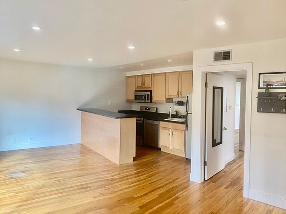 2nd image of 4131 24th St APT 4