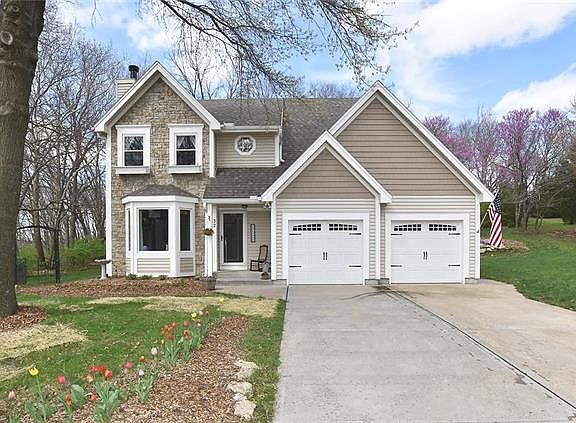2nd image of 32 Timber Creek Dr