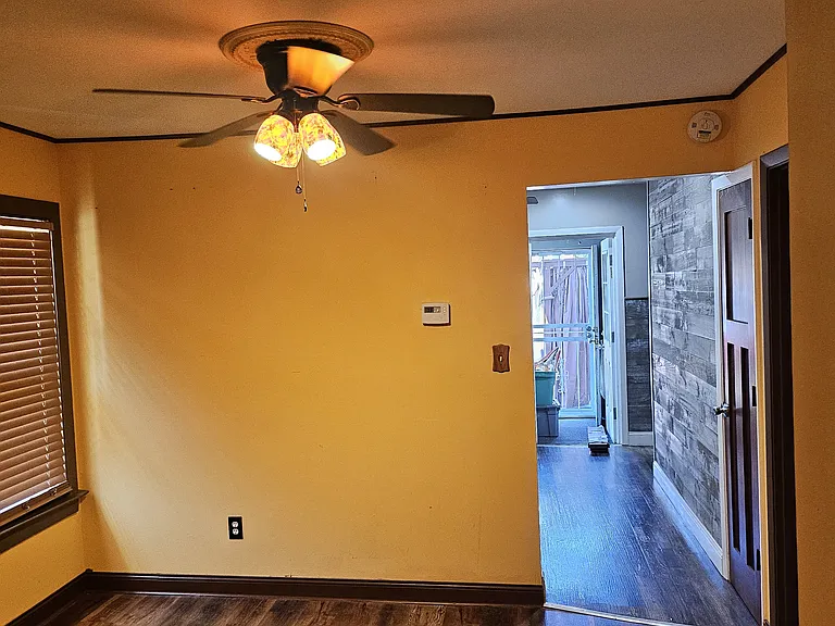 4628 Tyler St — Photo 7