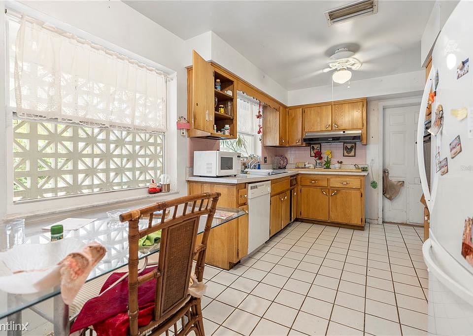 1st image of 1548R Hill Dr