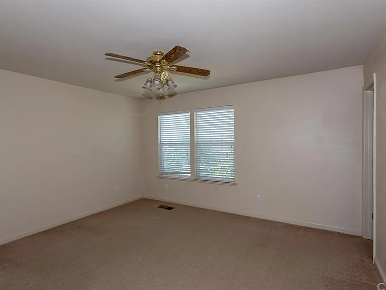 274 Pyramid Ave — Photo 11