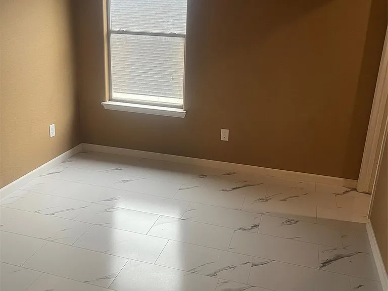 627 Sweet Flower Dr — Photo 5