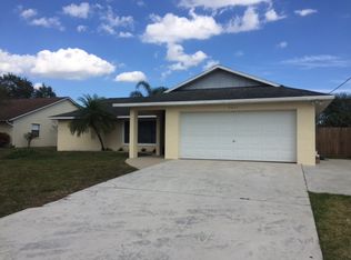 2631 SW Chestnut Ln, Port Saint Lucie, FL 34953