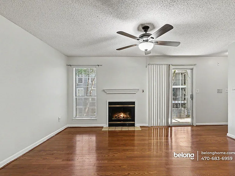 319 Granville Ct — Photo 15