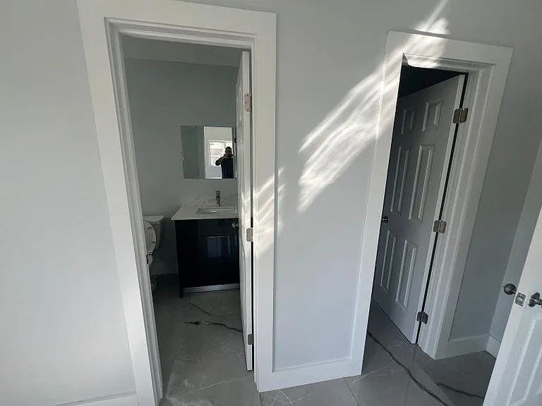 MASTER BATHROOM 1
