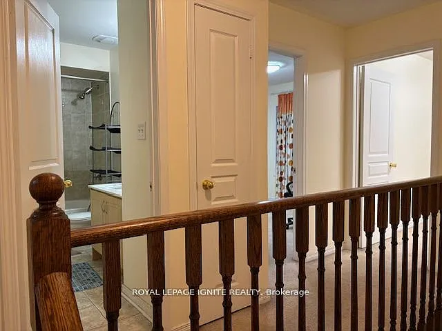 11 Curran Hall Cres — Photo 22