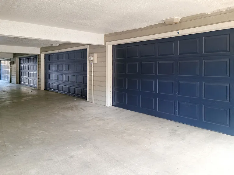 Lakebridge Townhomes — Photo 18
