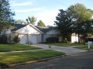 16423 Dunmoor Dr, Houston, TX 77059