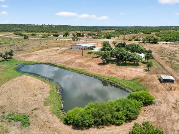 2220 FM 1343, Devine, TX 78016