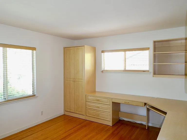 37 N Avalon Dr — Photo 19