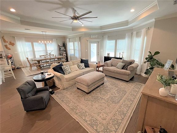5th image of 3005 Oakdale Crossing Ct