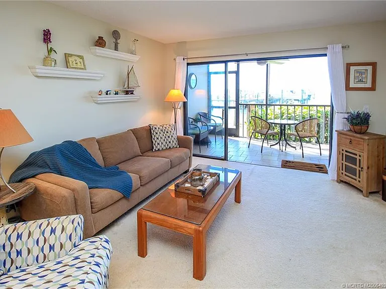 4620 NE Sandpebble Trce #104 — Photo 8