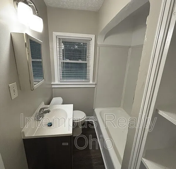 692 S Wheatland Ave — Photo 22