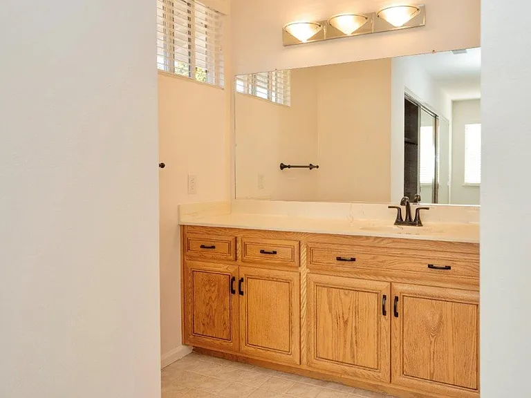 1512 Mosswood Dr — Photo 18