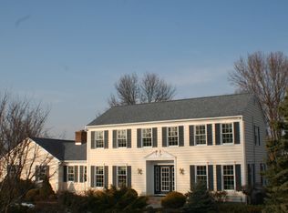 17 Running Hills Dr, Newton, NJ 07860