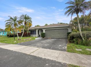 10344 Dorchester Dr, Boca Raton, FL 33428