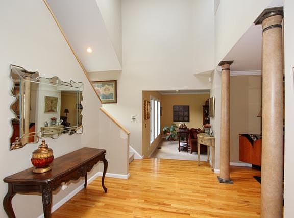 5th image of 3061 Chen Ct