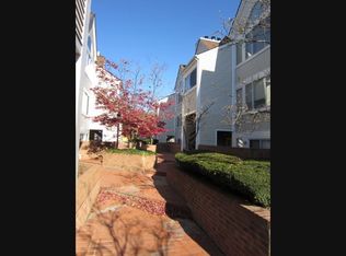 5558 Lee Hwy, Arlington, VA 22207