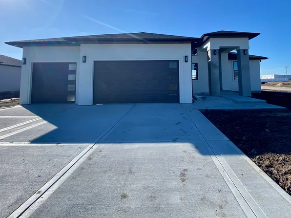 3215 E Laux Dr, Hastings, NE 68901