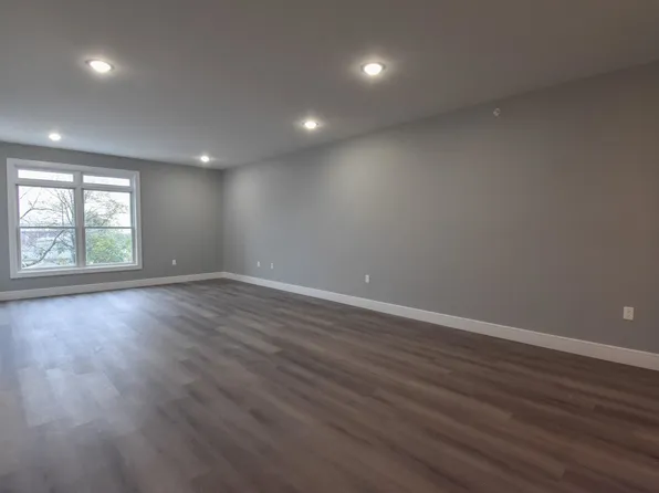 4201 Bergen Turnpike image 2 of 12