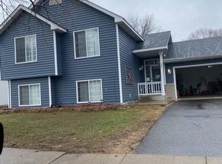 409 9th St #1, Farmington, MN 55024